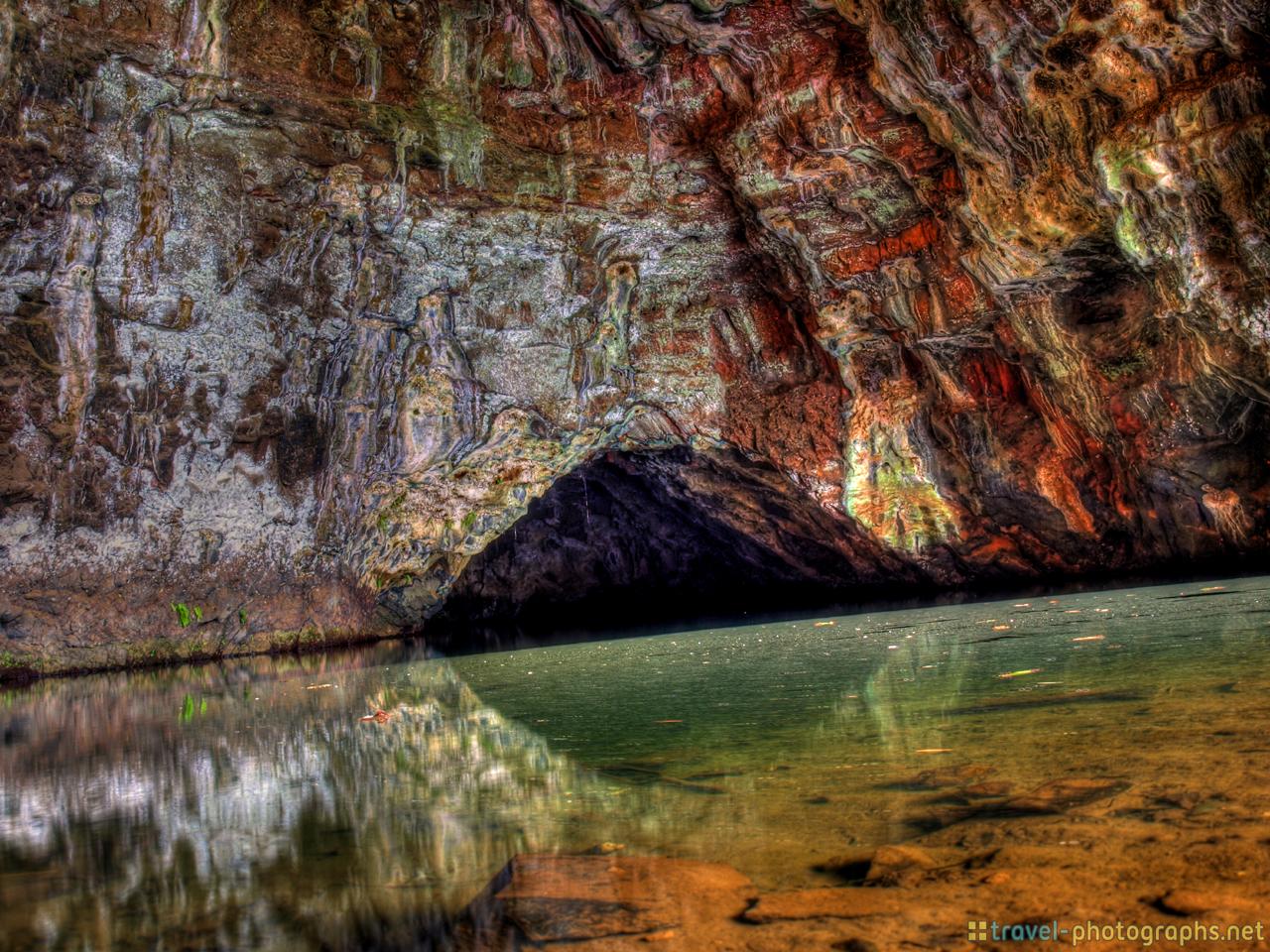 cave-kauai-hawaii-hdr.jpg